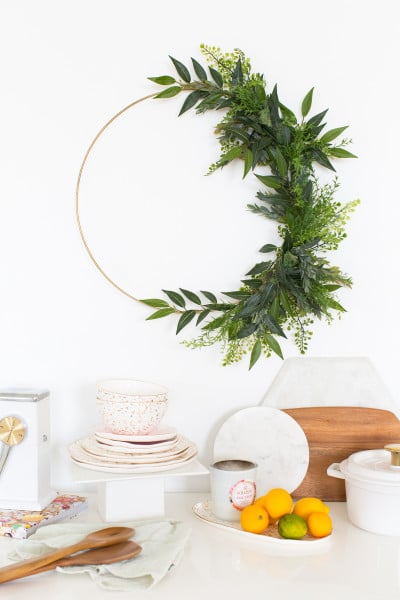 A Minimalist DIY Fall Wreath