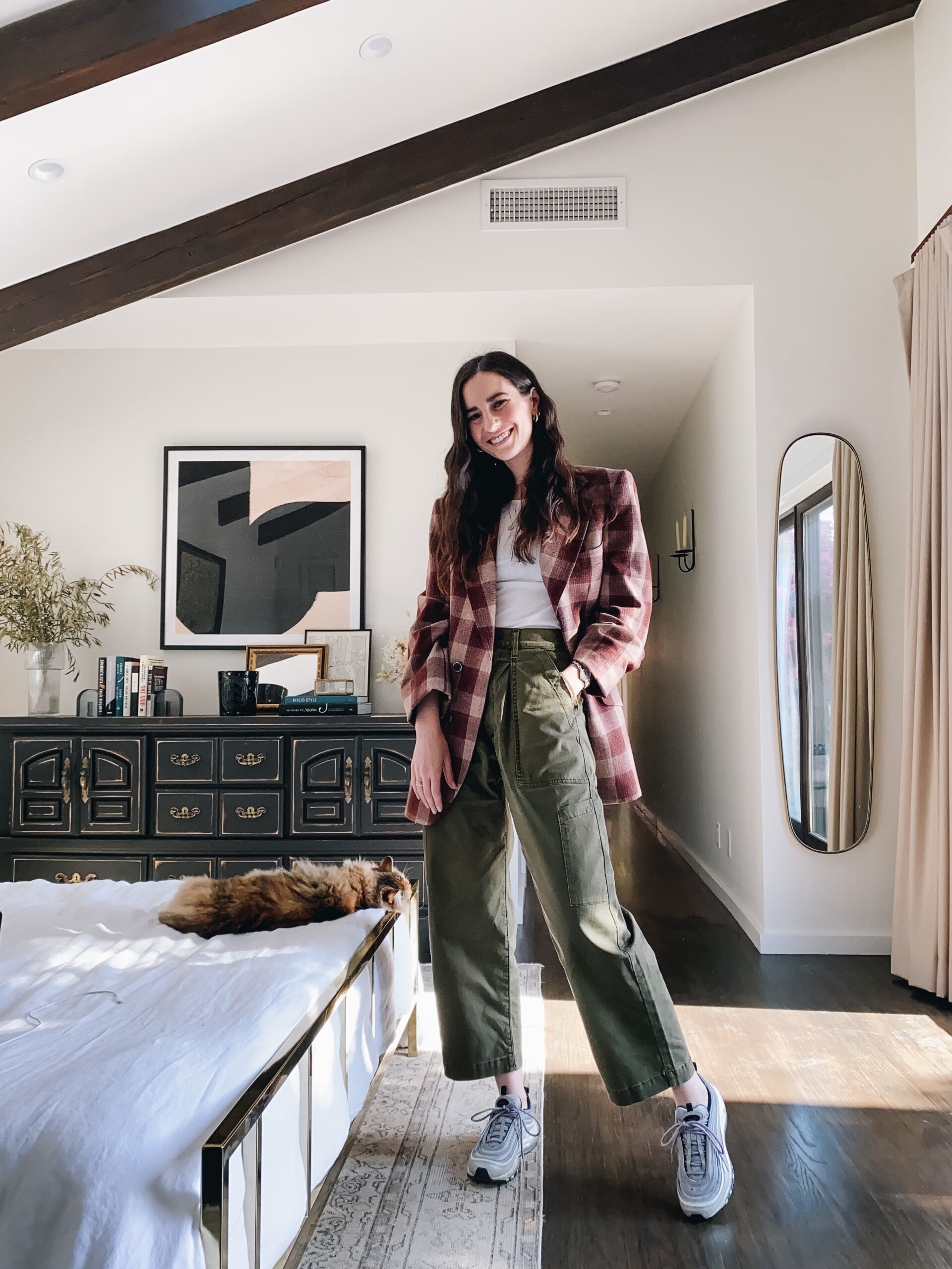 Jess’s Weekday Looks Totally Nail the #CostcoDadLewk
