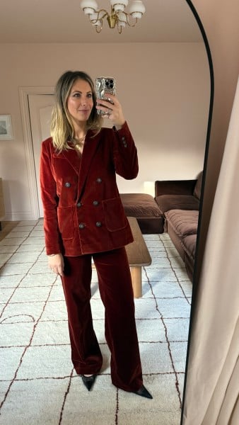 New holiday party uniform unlocked