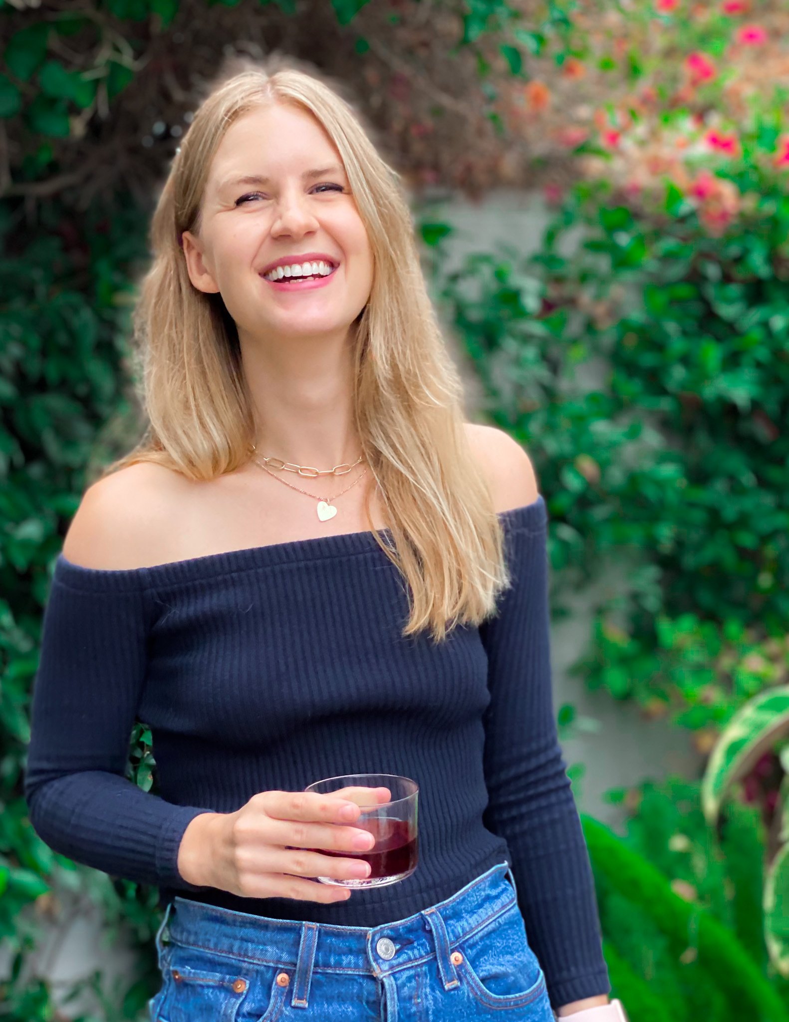 A New Kind of Advice Column: Ask Kelly Your Relationship Questions